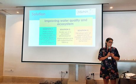 Lara-Faccani-is-presenting-the-design-of-expermient-applied-to-mnano-photocatalyst-for-waste-water-remediation.